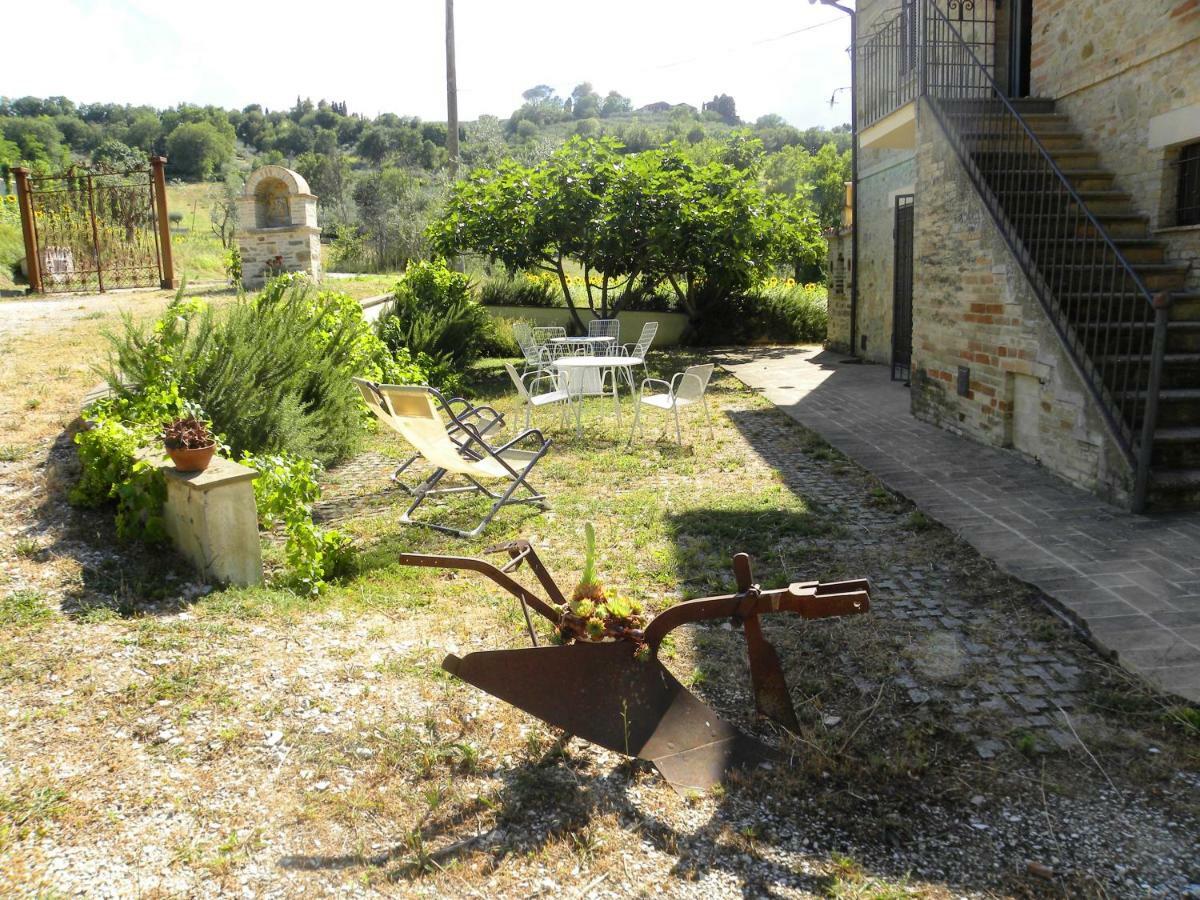 Appartamenti Verde Collina Umbra Bevagna Exterior foto